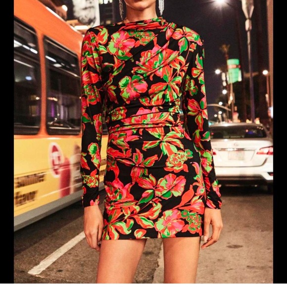 Zara | Dresses | Zara Nwt Shoulder Pad Printed Dress With Draping - Picture 3 of 4